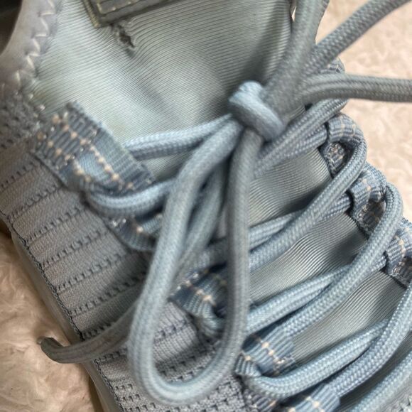 Steve Madden Maxima Blue Rhinestone Embellished slip on Sneakers Size9.5M - Picture 15 of 15